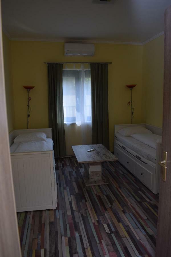 Bed and Breakfast Arnyas Park Apartmanhaz Балатональмади Экстерьер фото